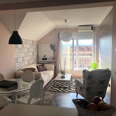 Gala Apartment Тиват Екстер'єр фото
