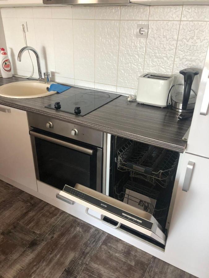 Gala Apartment Тиват Екстер'єр фото