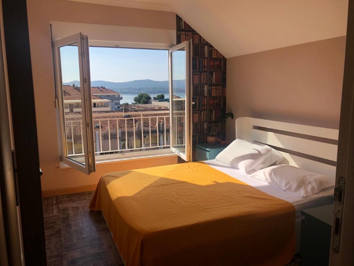 Gala Apartment Тиват Екстер'єр фото